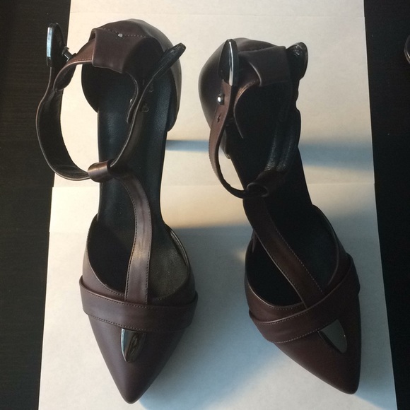 Never worn “too tall ;)” brown T-strap stilettos - Picture 2 of 6